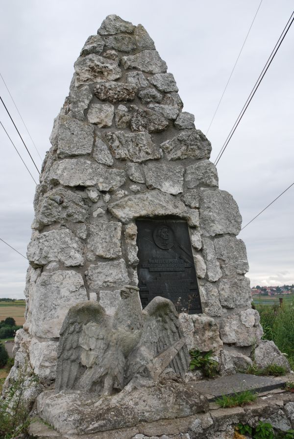 Obelisk kosciuszkowski w Bosutowie